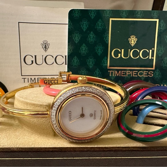 Reserve for @lancelot8878~Near Mint~Gucci Watch W/DiamondCut Bezel~Box/Paper - Picture 2 of 15